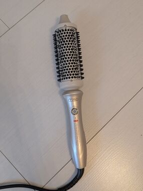 Silver TYMO Hot Air Styling Brush for Smooth Volume